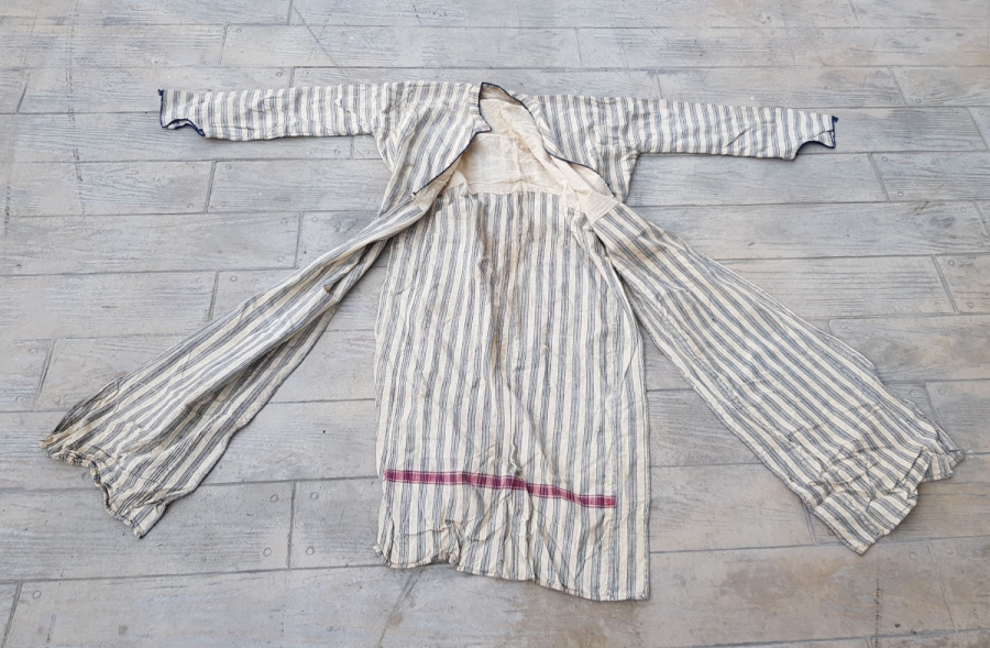 EL DOKUMA KUMAŞTAN YAPILMIŞ OSMANLI DÖNEMİ ÜÇ ETEK