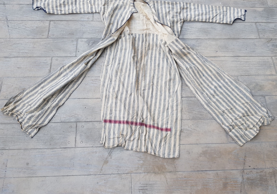 EL DOKUMA KUMAŞTAN YAPILMIŞ OSMANLI DÖNEMİ ÜÇ ETEK