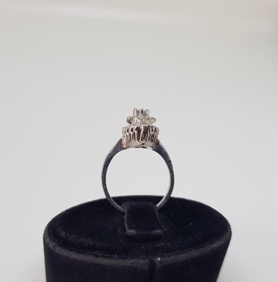 PIRLANTA TAŞLI MEKİK MODEL YÜZÜK