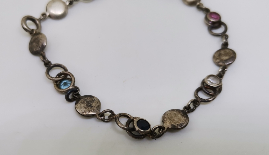 ÜZERİ DOĞAL TAŞLI GÜMÜŞ BİLEKLİK