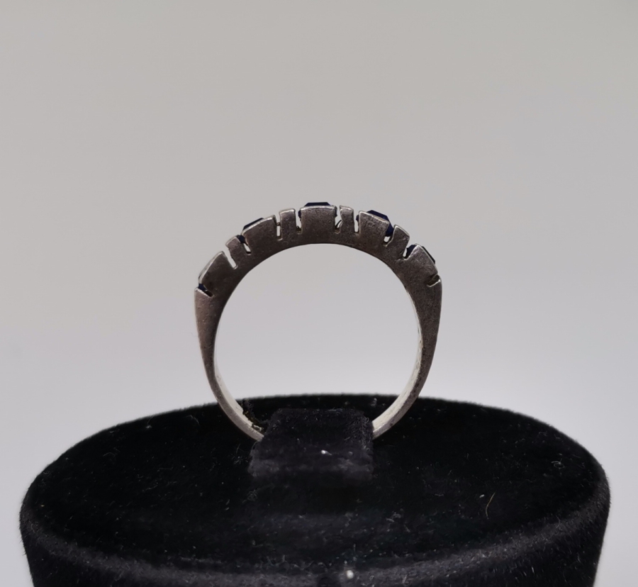 SAFİR TAŞLI BEŞTAŞ MODEL GÜMÜŞ YÜZÜK