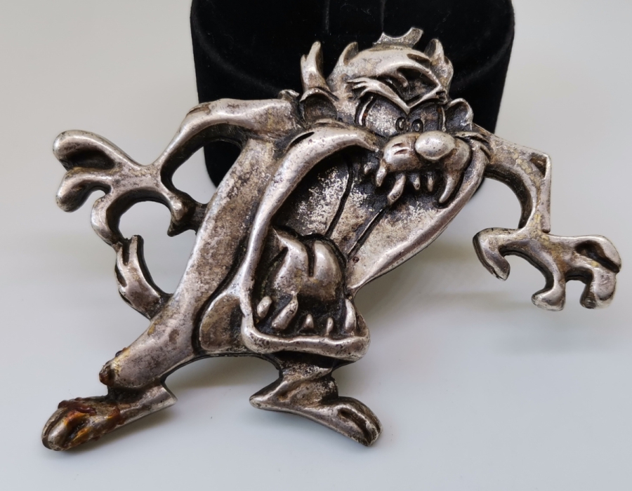 GÜMÜŞ TAZMANYA CANAVARI FİGÜRÜ