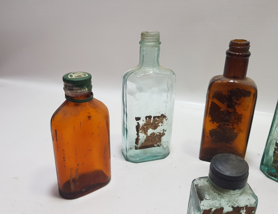 ECZACILIK TARİHİ - ANTİKA CAM İLAÇ ŞİŞESİ LOTU