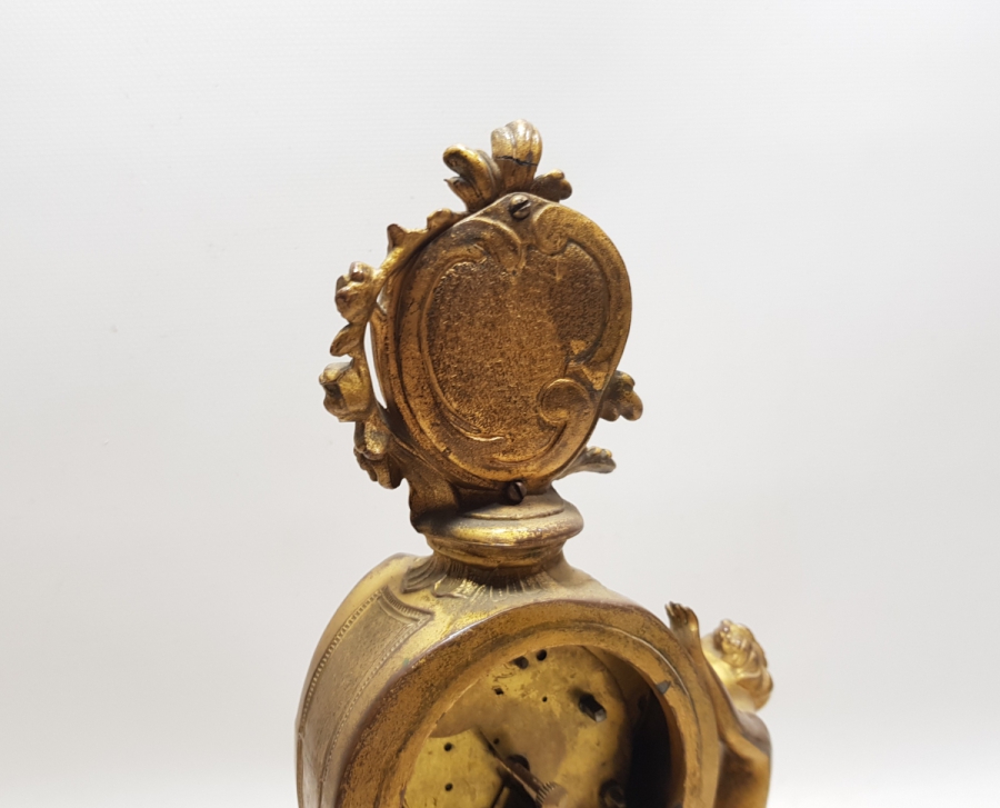 OSMANLI DÖNEMİ İNGİLİZ TOMBAK İŞÇİLİKLİ ŞÖMİNE SAATİ