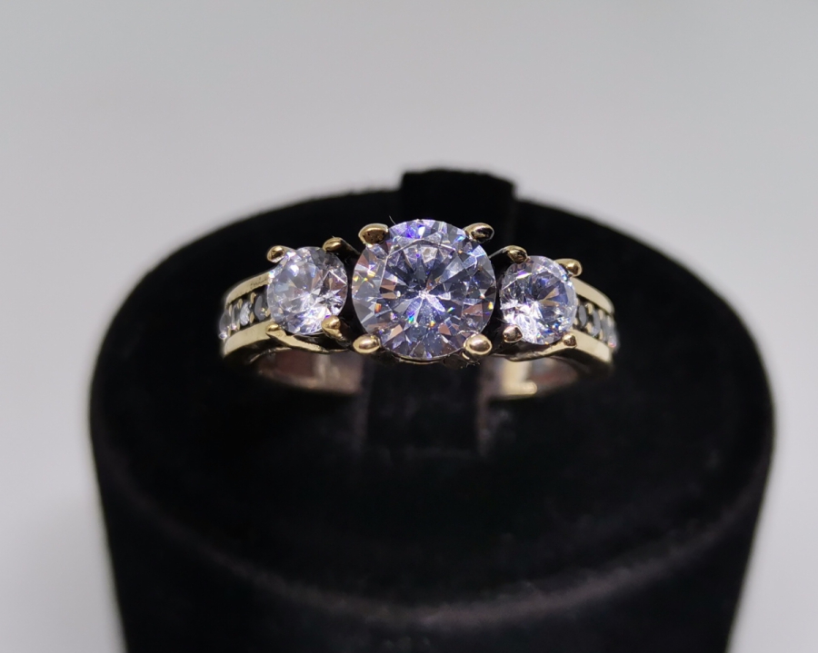 HÜRREM MODEL ÜÇTAŞ YÜZÜK