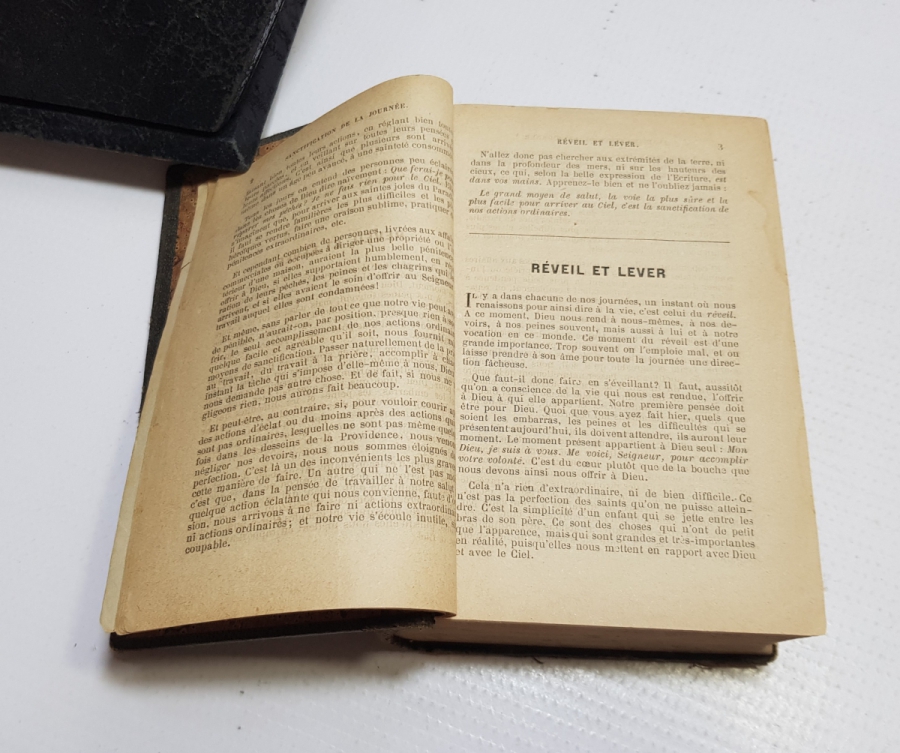 1877 TARİHLİ ANTİKA İNCİL