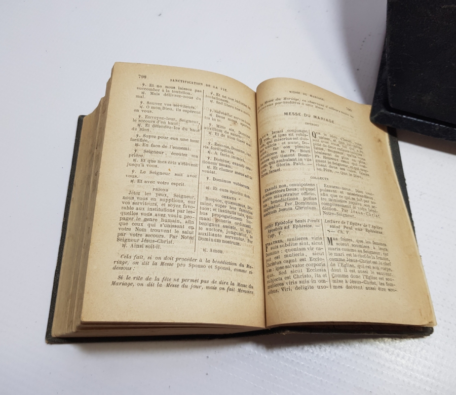 1877 TARİHLİ ANTİKA İNCİL