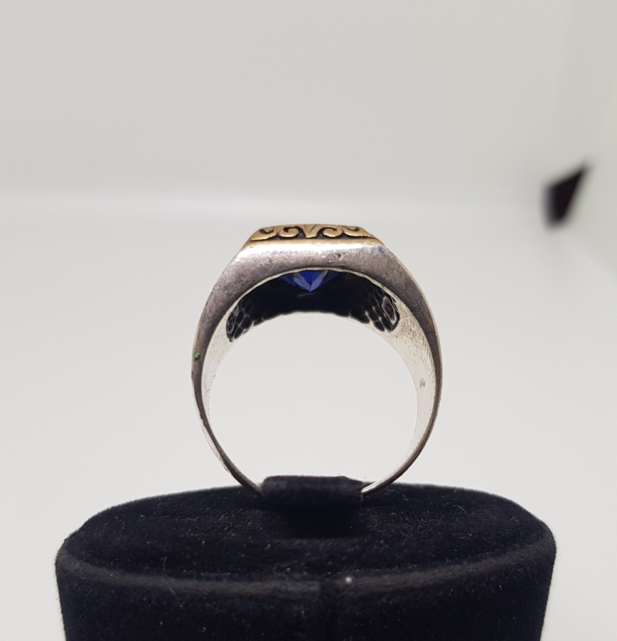 YAN KISMINDA OSMANLI DEVLET ARMASI VE OSMANLI TUĞRASI BULUNAN GÜMÜŞ ERKEK YÜZÜĞÜ