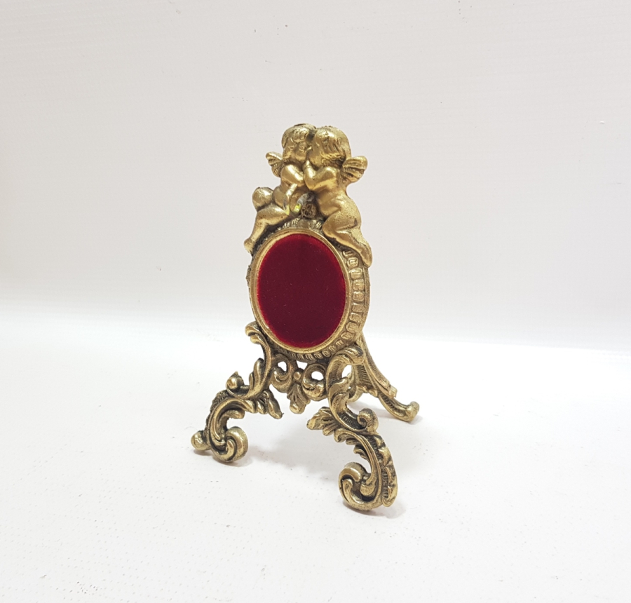 KABARTMA İŞÇİLİKLİ ANTİKA METAL SAAT STANDI