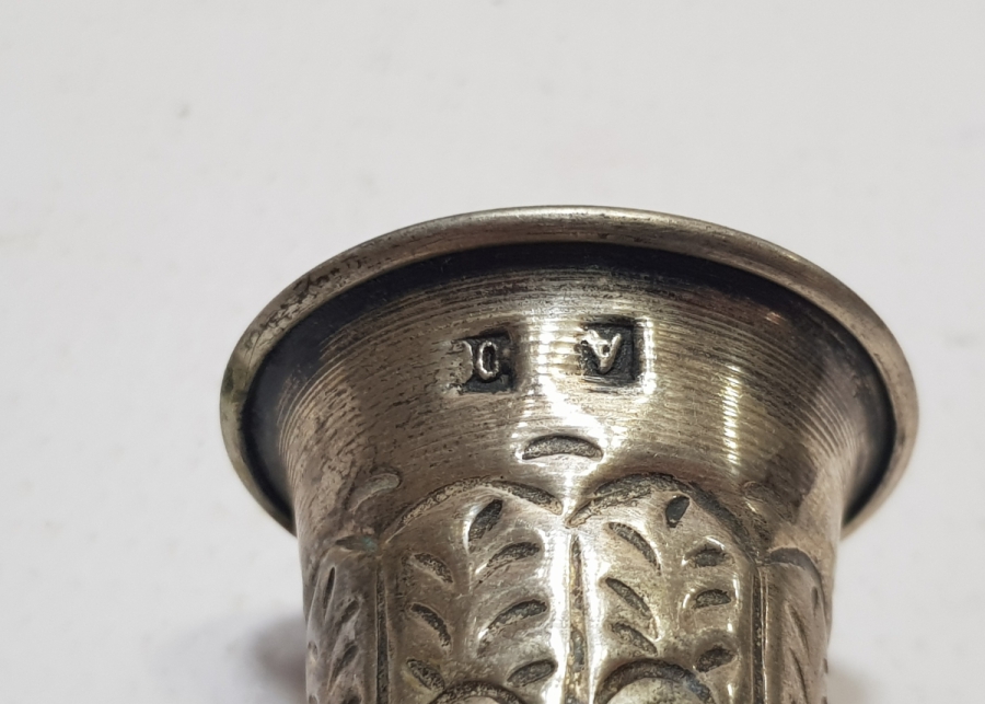 KABARTMA İŞÇİLİKLİ ANTİKA GÜMÜŞ ZEMZEMLİK