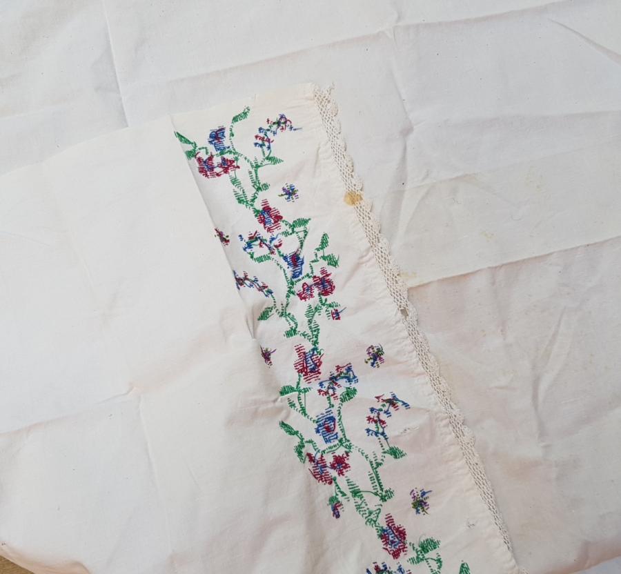 ANTİKA KANAVİÇE BACA ÖRTÜSÜ