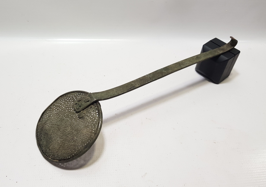 OSMANLI DÖNEMİ USTA DAMGALI EL YAPIMI SÜZGEÇ - KEVGİR