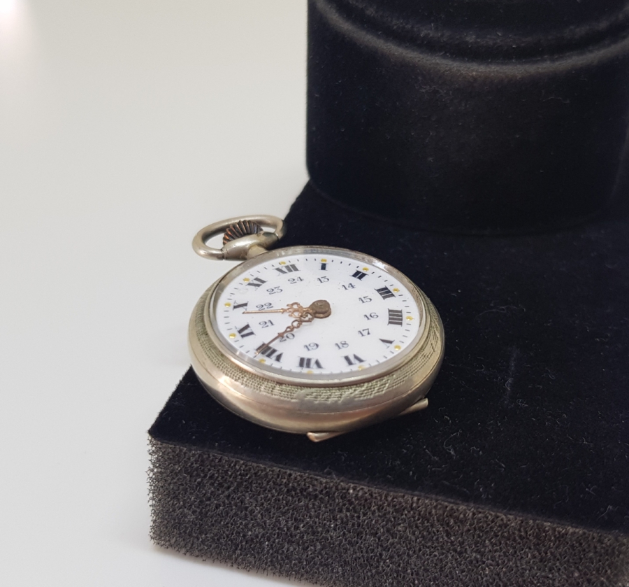 OSMANLI DÖNEMİ GÜMÜŞ KASA VE KADRANI ALTIN DAMLALI KURMALI CEP SAATİ