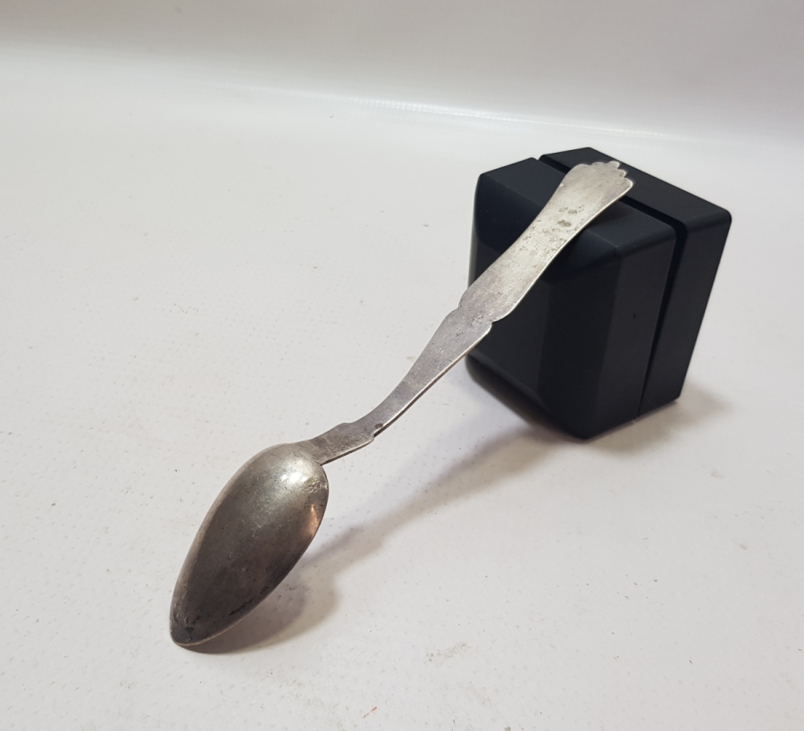 ÜZERİ RUMCA İNSİYALLİ AZNAVUR İŞÇİLİKLİ GÜMÜŞ OSMANLI DÖNEMİ TATLI KAŞIĞI