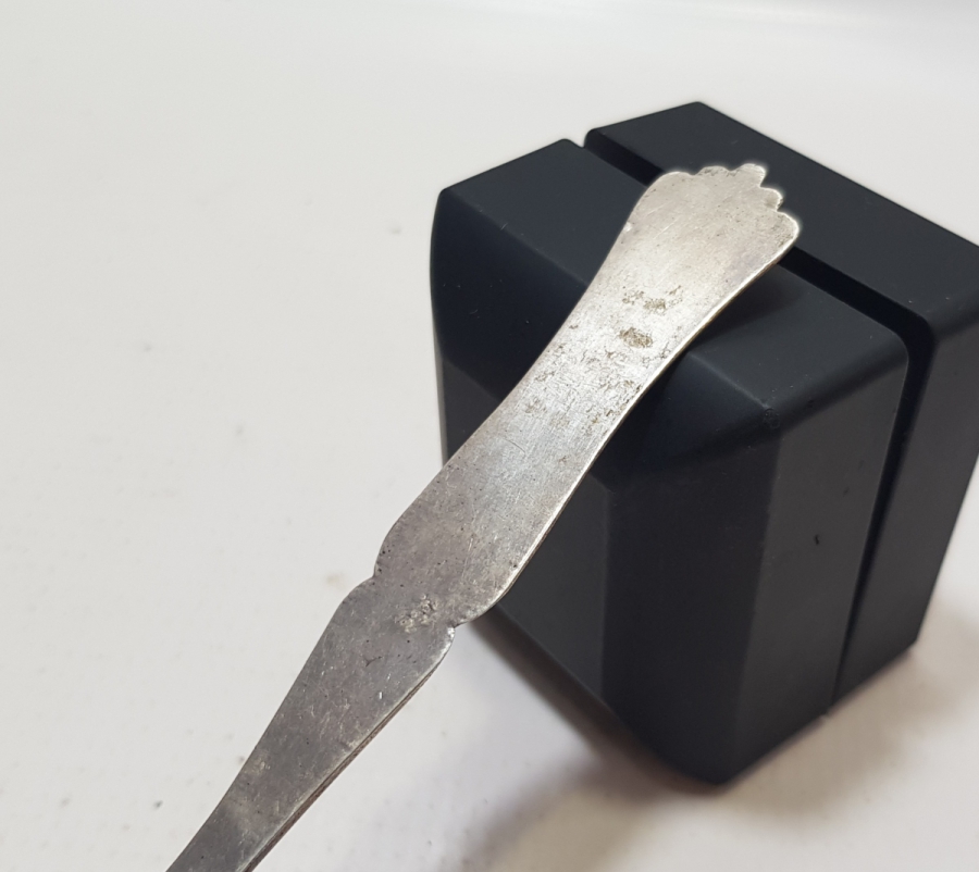 ÜZERİ RUMCA İNSİYALLİ AZNAVUR İŞÇİLİKLİ GÜMÜŞ OSMANLI DÖNEMİ TATLI KAŞIĞI