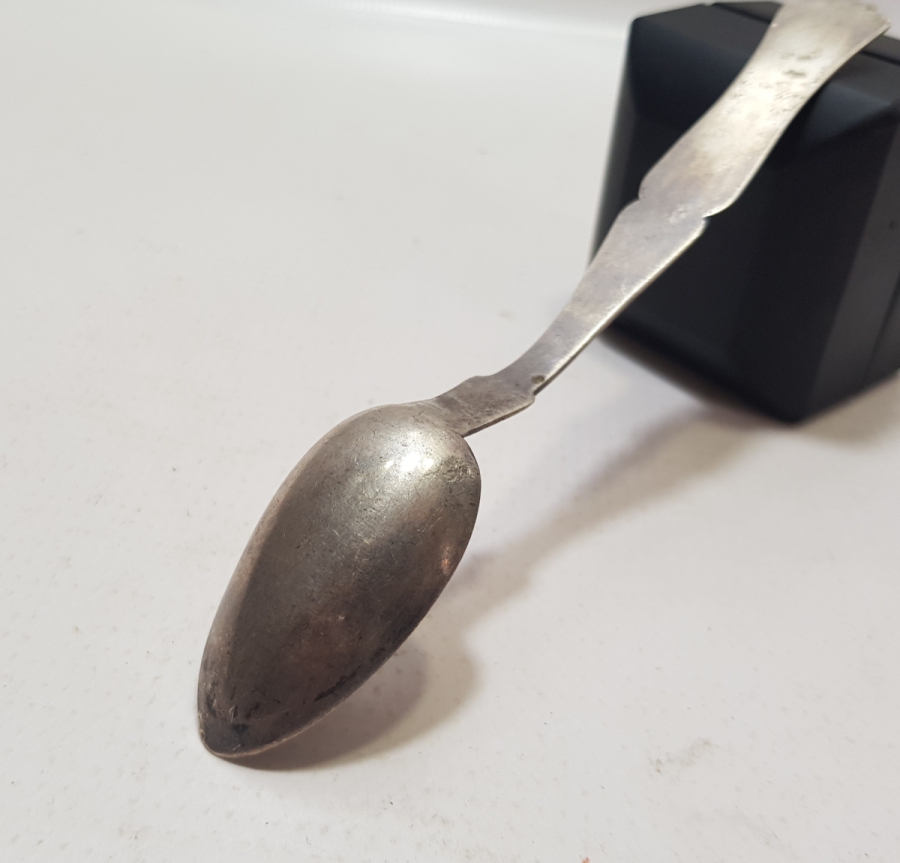 ÜZERİ RUMCA İNSİYALLİ AZNAVUR İŞÇİLİKLİ GÜMÜŞ OSMANLI DÖNEMİ TATLI KAŞIĞI