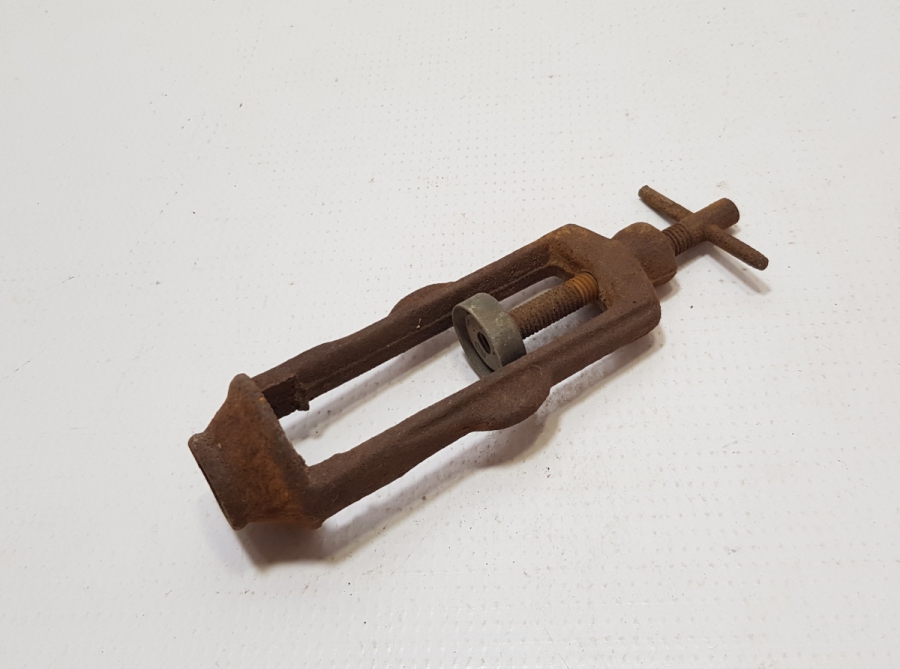 ANTİKA FİŞEK SIKIŞTIRMA ALETİ