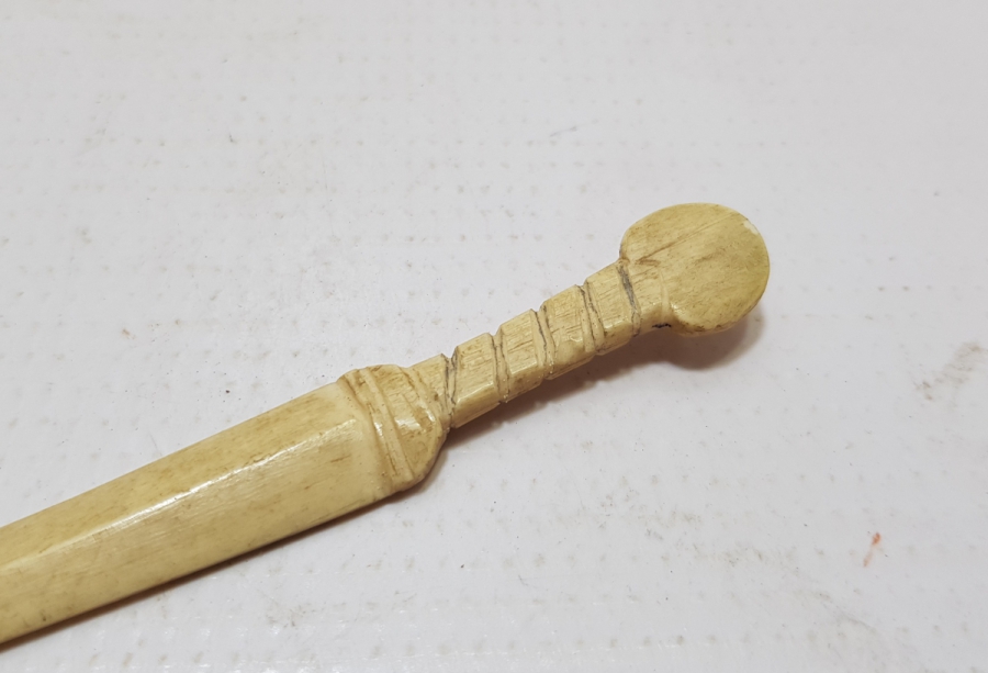 OSMANLI DÖNEMİ ÇOK NADİR KILIÇ FORMUNDA POTUR UÇKURLUĞU