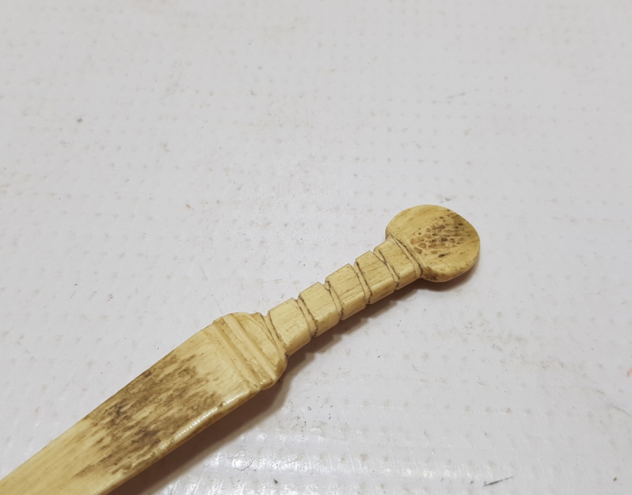 OSMANLI DÖNEMİ ÇOK NADİR KILIÇ FORMUNDA POTUR UÇKURLUĞU