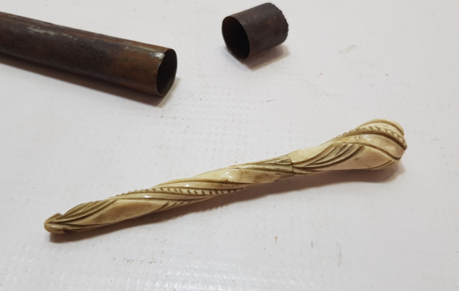 ORJİNAL KUTUSUNDA OSMANLI DÖNEMİ FİLDİŞİ AĞIZLIK