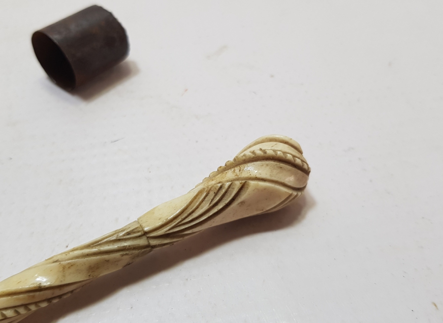 ORJİNAL KUTUSUNDA OSMANLI DÖNEMİ FİLDİŞİ AĞIZLIK