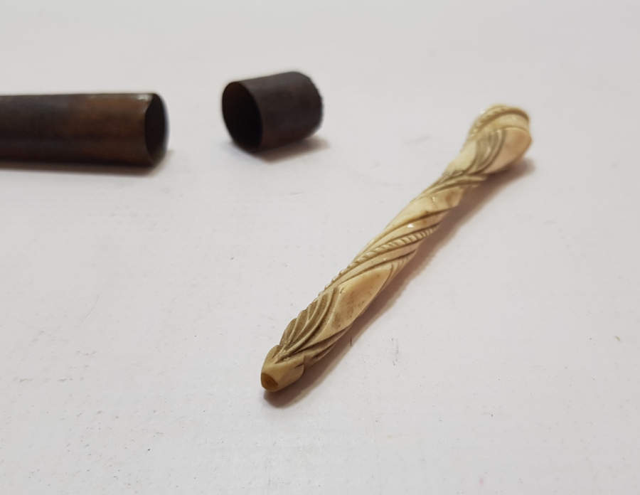 ORJİNAL KUTUSUNDA OSMANLI DÖNEMİ FİLDİŞİ AĞIZLIK