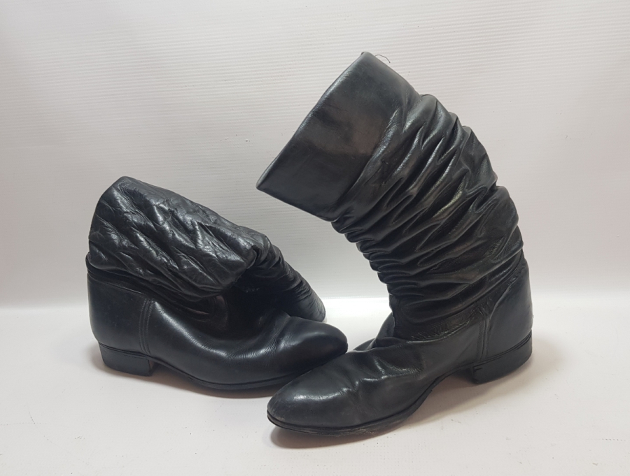 ANTİKA EL YAPIMI DERİDEN MAMUL EFE İŞİ KÖRÜKLÜ ÇİZME