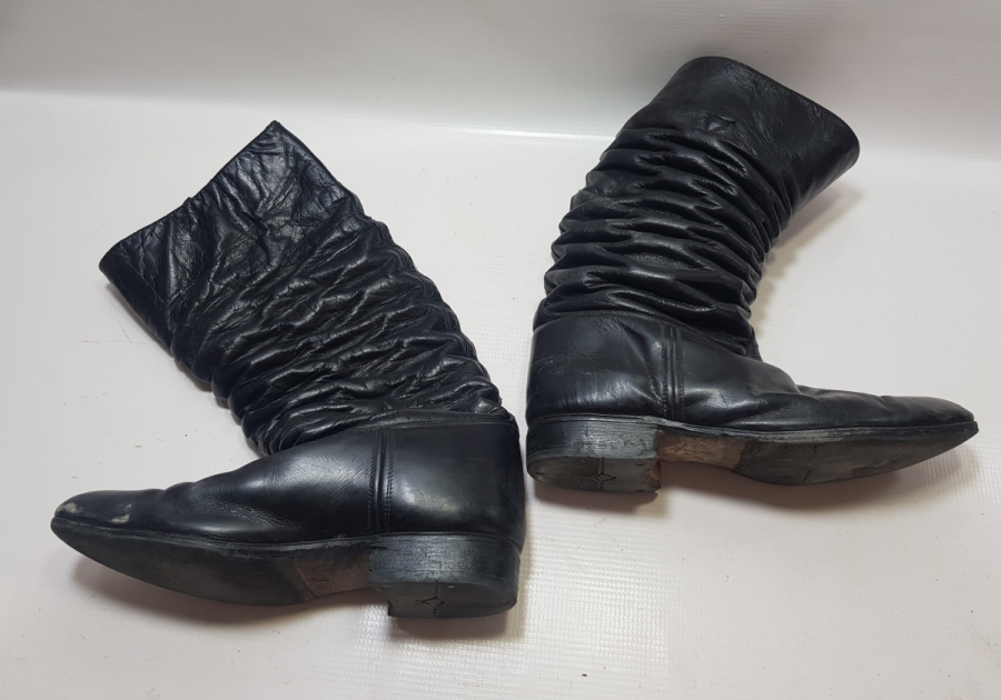 ANTİKA EL YAPIMI DERİDEN MAMUL EFE İŞİ KÖRÜKLÜ ÇİZME