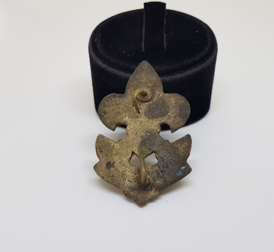 ANTİKA NADİR İZCİ ŞAPKA KOKARTI