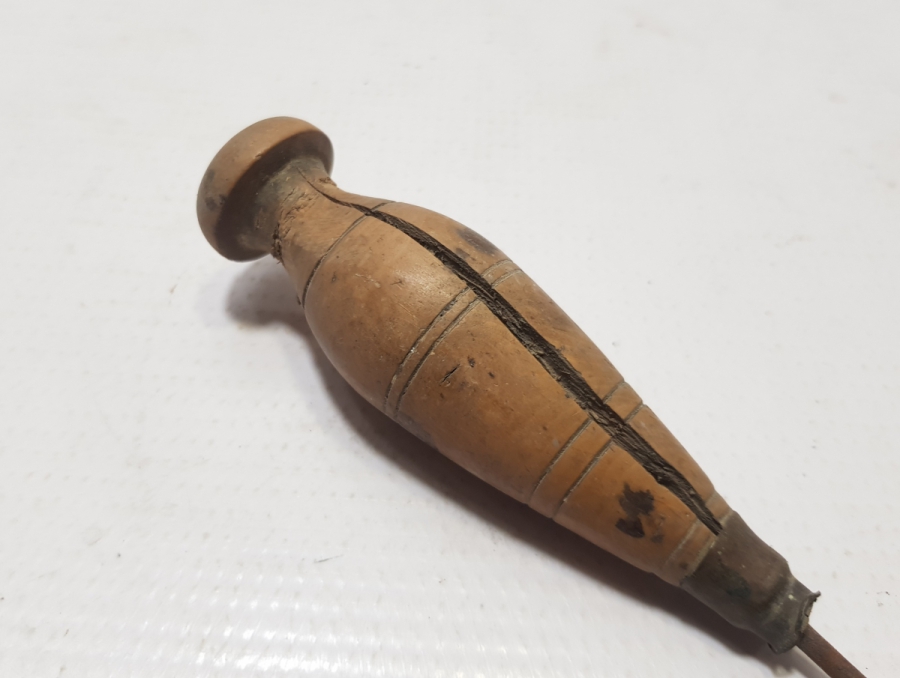 OSMANLI DÖNEMİ ŞİMŞİR SAPLI AYAKKABICI BİZİ