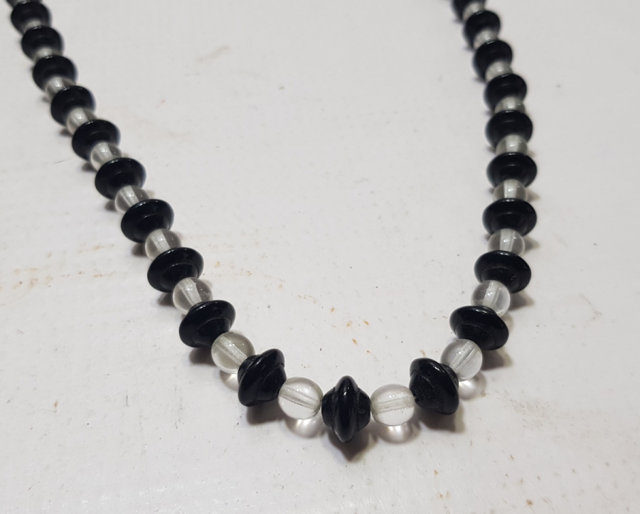 OSMANLI DÖNEMİ NECEF VE BEYKOZ CAMLARDAN DİZAYN EDİLMİŞ KOLYE - GERDANLIK