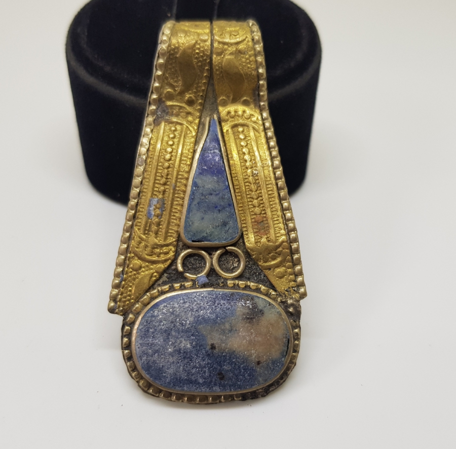 BİLEKLİKTEN YAPILMIŞ LAPİS TAŞLI ANTİKA TÜRKMEN KOLYE UCU