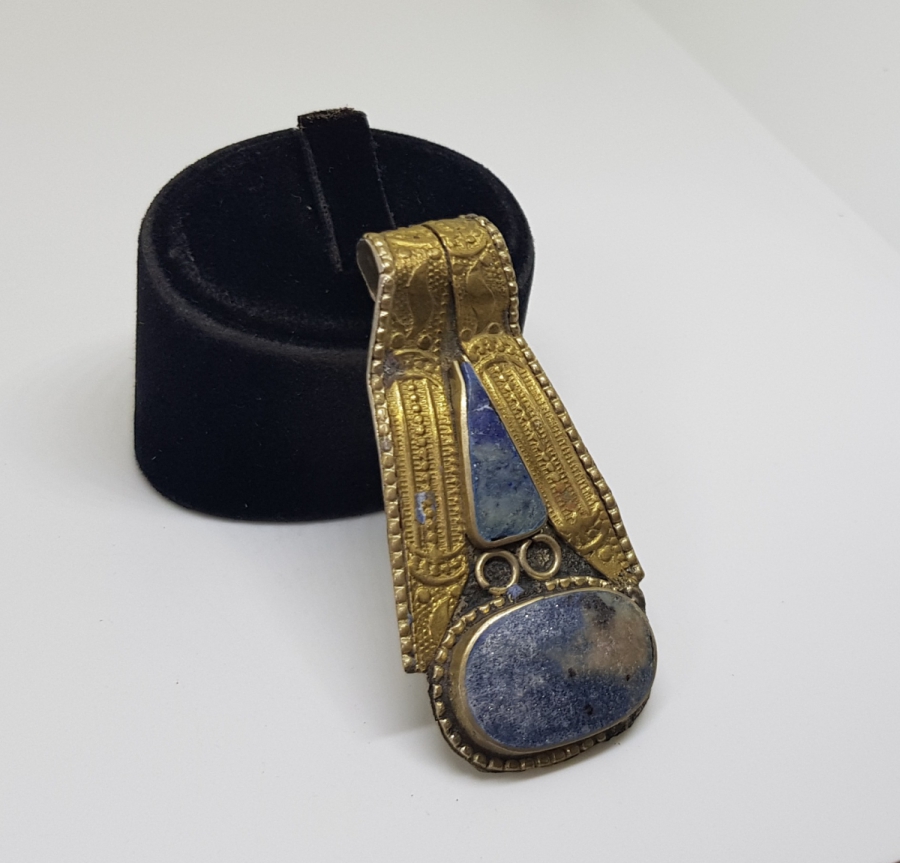 BİLEKLİKTEN YAPILMIŞ LAPİS TAŞLI ANTİKA TÜRKMEN KOLYE UCU