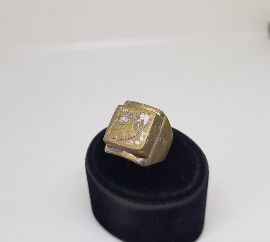 ÜZERİ KALEM İŞÇİLİKLİ BÜYÜK BOY ANTİKA KABADAYI YÜZÜĞÜ