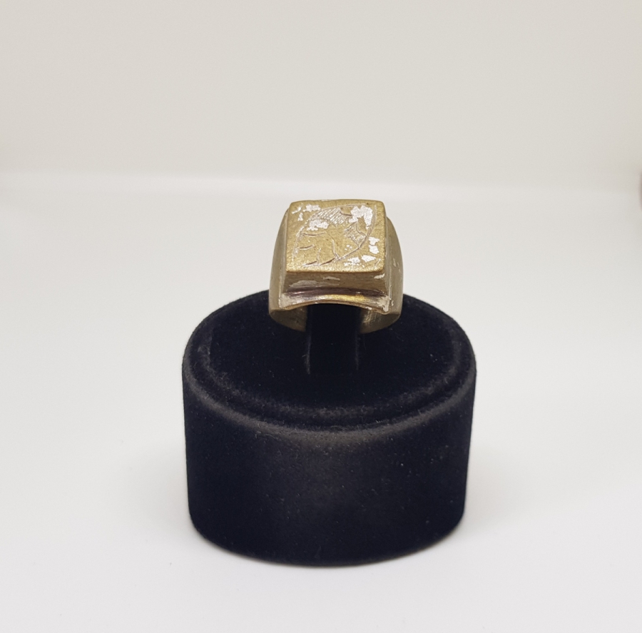 ÜZERİ KALEM İŞÇİLİKLİ BÜYÜK BOY ANTİKA KABADAYI YÜZÜĞÜ