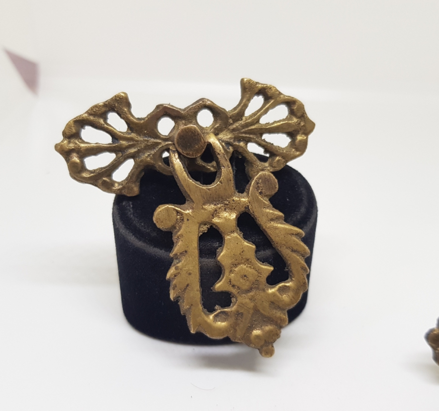 OSMANLI DÖNEMİ ÇİFT HATTAT SANDIĞI KULBU