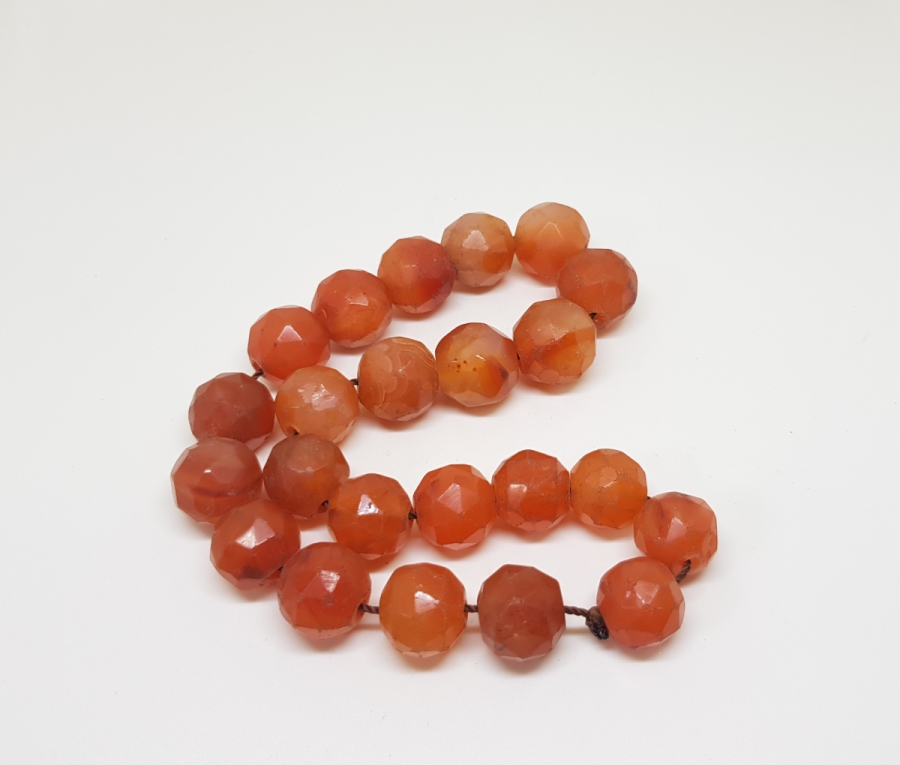 OSMANLI DÖNEMİ FASETA KESİMLİ BÜYÜK HABBELİ AKİK GERDANLIK