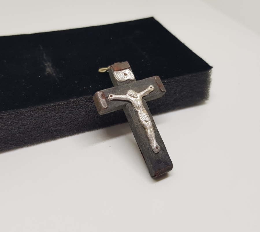 İKONA FORMUNDA YAPILMIŞ ANTİKA KOLYE UCU