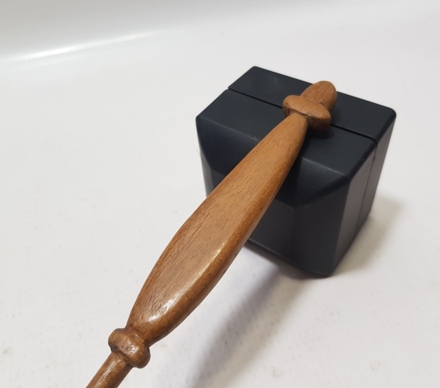 OSMANLI DÖNEMİ MEVLEVİ SİKKELİ AHŞAP TEKKE İŞİ YELPAZE