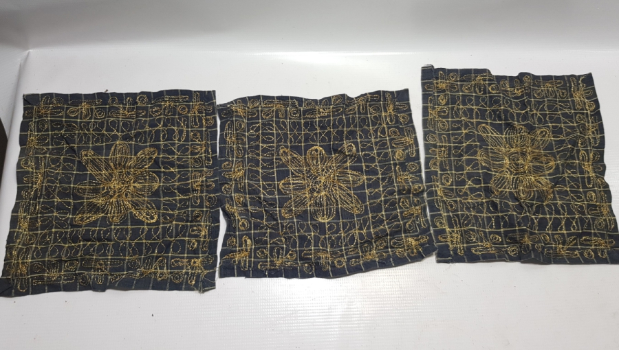 SUZENİ İŞÇİLİKLİ 3 ADET ANTİKA MENDİL