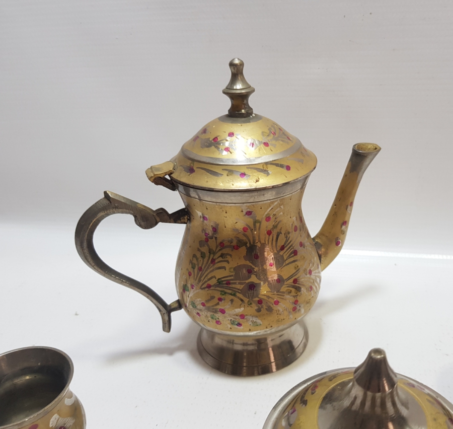 ÜZERİ İŞLEMELİ TAM TAKIM ANTİKA HİCAZ ZEMZEM TAKIMI