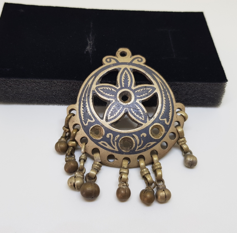 ÜZERİ AY YILDIZ FORMLU OSMANLI DÖNEMİ ERMENİ YAPIMI KOLYE UCU