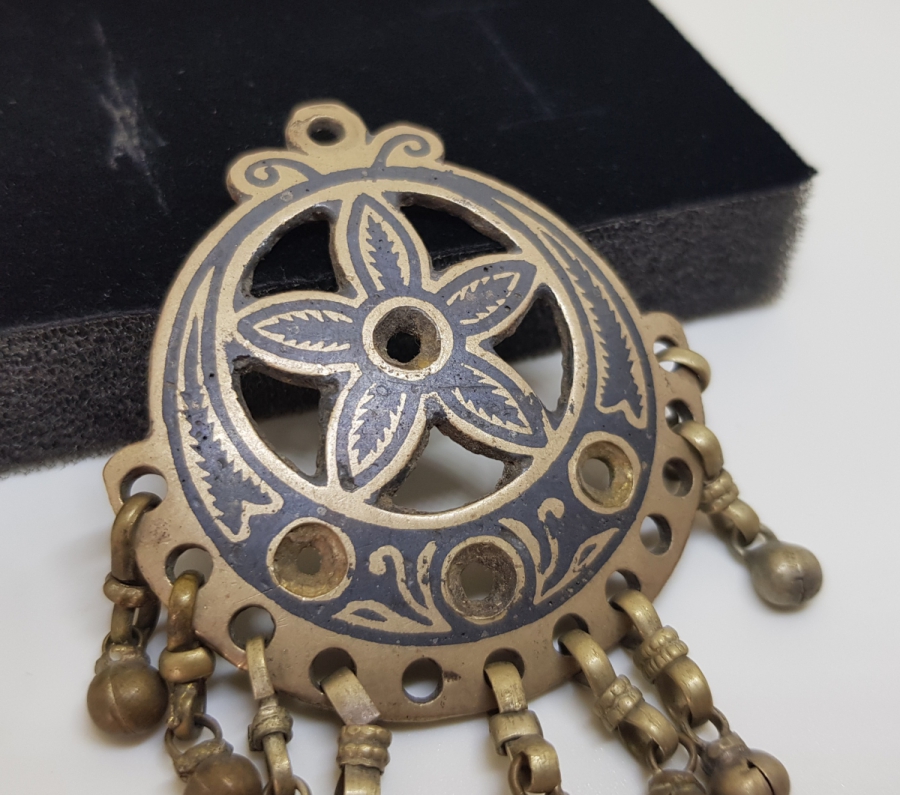 ÜZERİ AY YILDIZ FORMLU OSMANLI DÖNEMİ ERMENİ YAPIMI KOLYE UCU