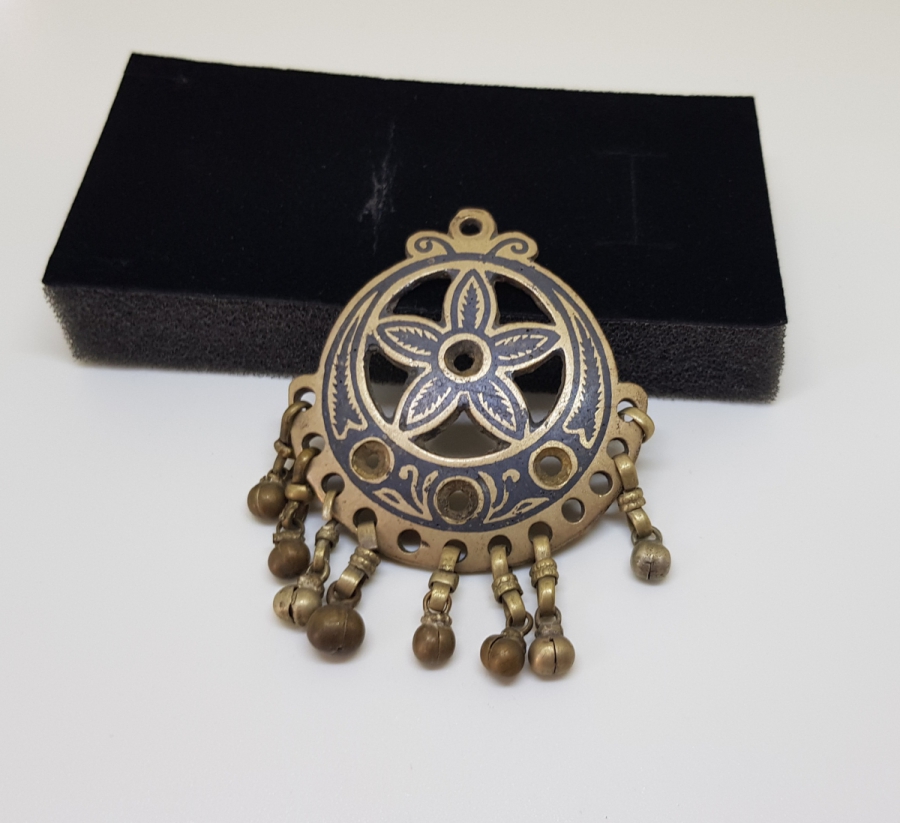 ÜZERİ AY YILDIZ FORMLU OSMANLI DÖNEMİ ERMENİ YAPIMI KOLYE UCU