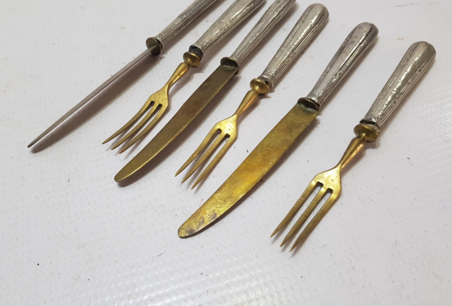 ANTİKA GÜMÜŞ TUTMAÇLI ÇATAL BIÇAK TAKIMI