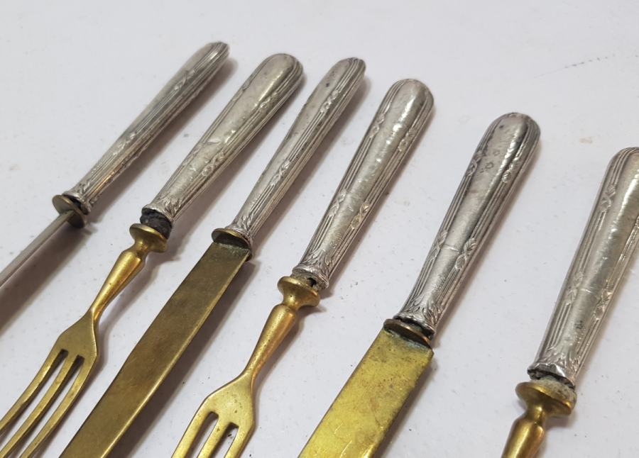 ANTİKA GÜMÜŞ TUTMAÇLI ÇATAL BIÇAK TAKIMI