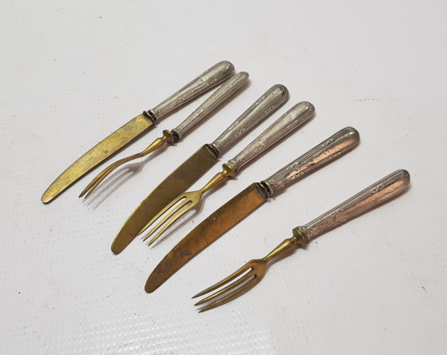 ANTİKA GÜMÜŞ TUTMAÇLI ÇATAL BIÇAK TAKIMI