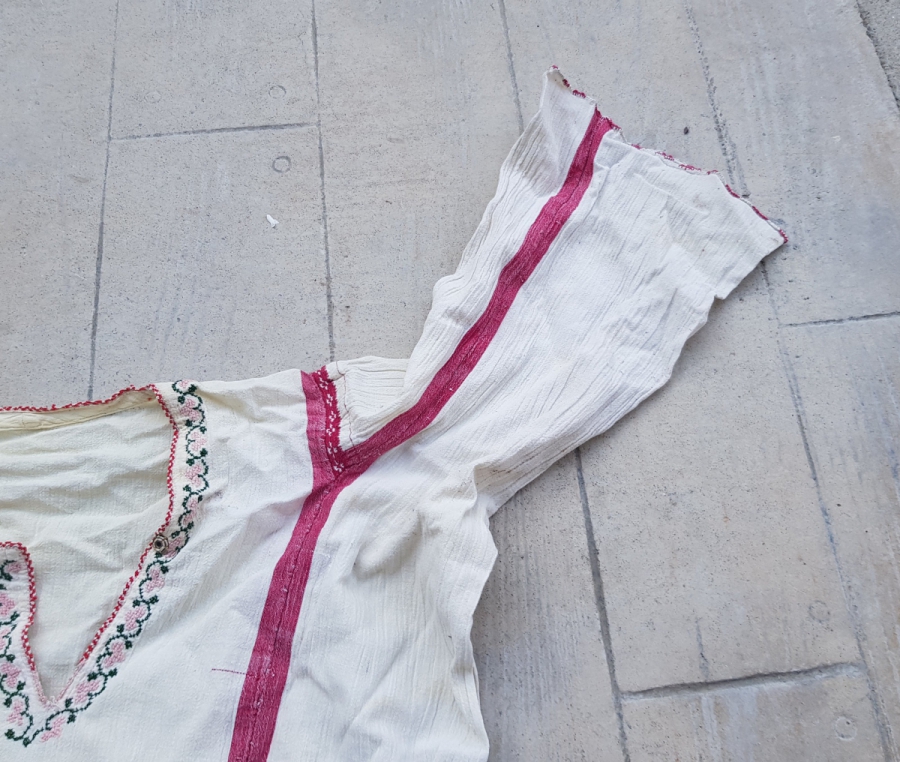 YAKASI İŞLEMELİ OSMANLI DÖNEMİ GELİN İÇLİĞİ