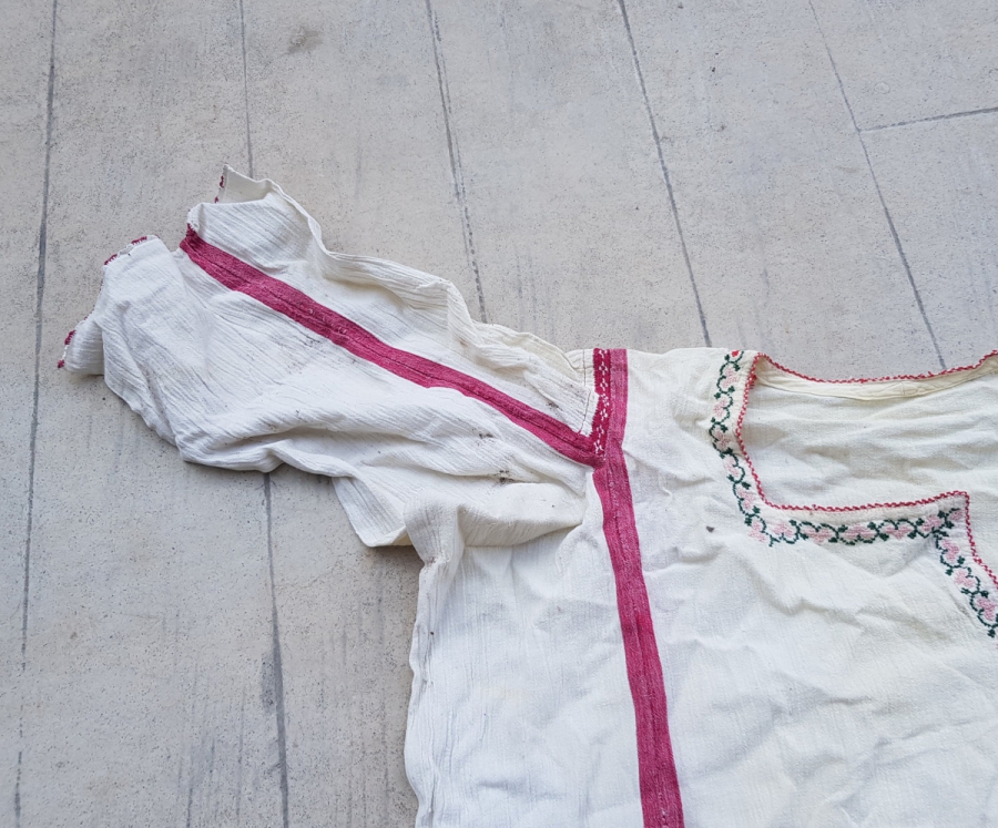 YAKASI İŞLEMELİ OSMANLI DÖNEMİ GELİN İÇLİĞİ