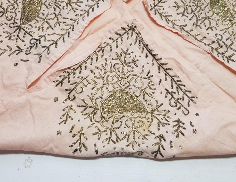 DÖRT KÖŞESİ OSMANLICA YAZILI GÜMÜŞ TELKIRMA İŞÇİLİKLİ BÜYÜK BOY ÇEVRE